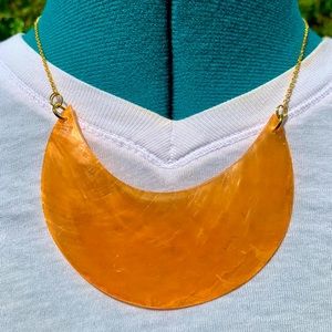 NWT Orange Capiz Shell Necklace T-Bags Pendant Crescent 18K Gold Chain